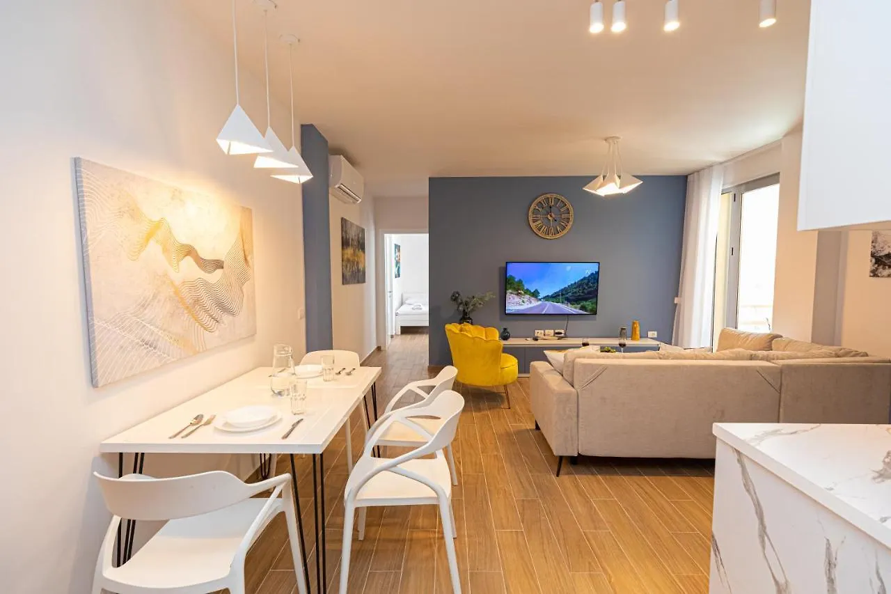 Luxury Home - Vlore Beach 아파트
